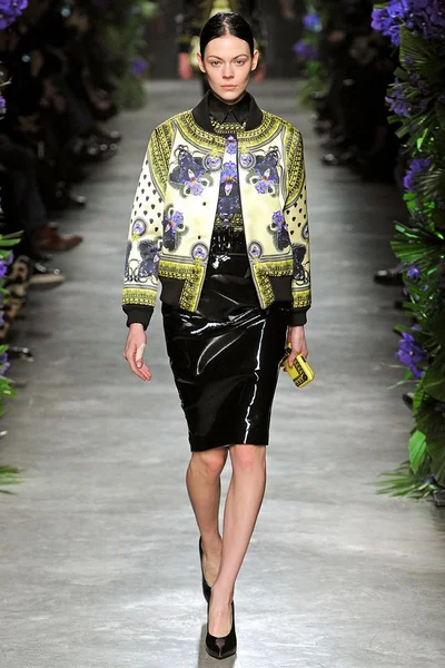 Look 39